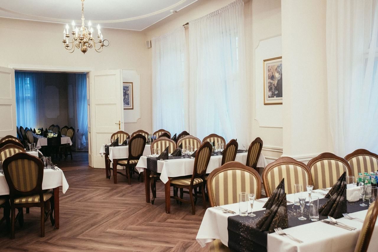 Отель Hotel Willa Starosty Мендзыжеч-43